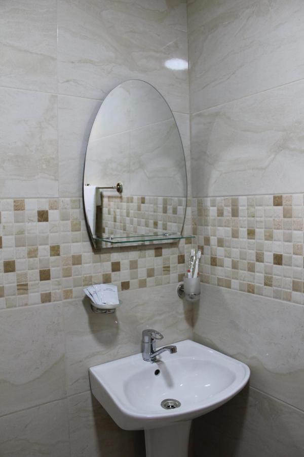 Green Villa Цкалтубо Екстериор снимка